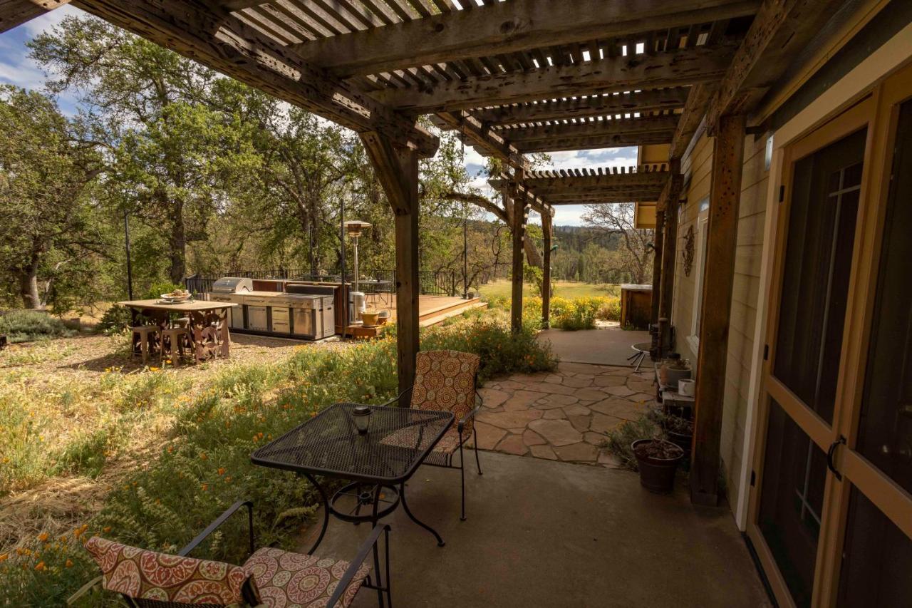 Red Tail Ranch Bed and Breakfast Groveland Exteriör bild